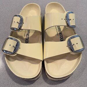 Birkenstock Cream Sandals with Silver Buckles 38/7.5